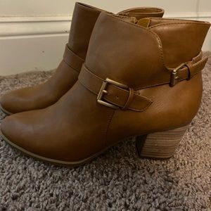 Bass Sloane Bootie
